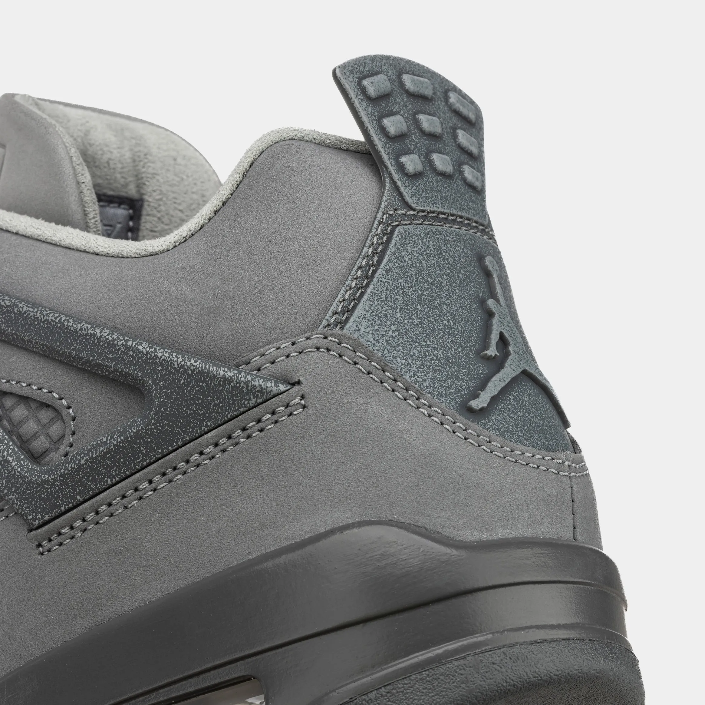 Air Jordan 4 Retro SE Wet Cement Mens Lifestyle Shoes (Smoke Grey/Iron Grey/Cement Grey)