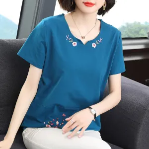 Plus Loose Fit Pure Cotton V-Neck Embroidery Short Sleeve Tee