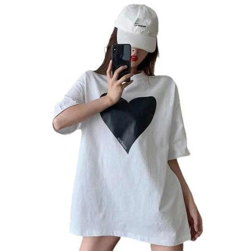 Simplicity Heart-Shaped Loose Fit Midi Short Sleeve Tee