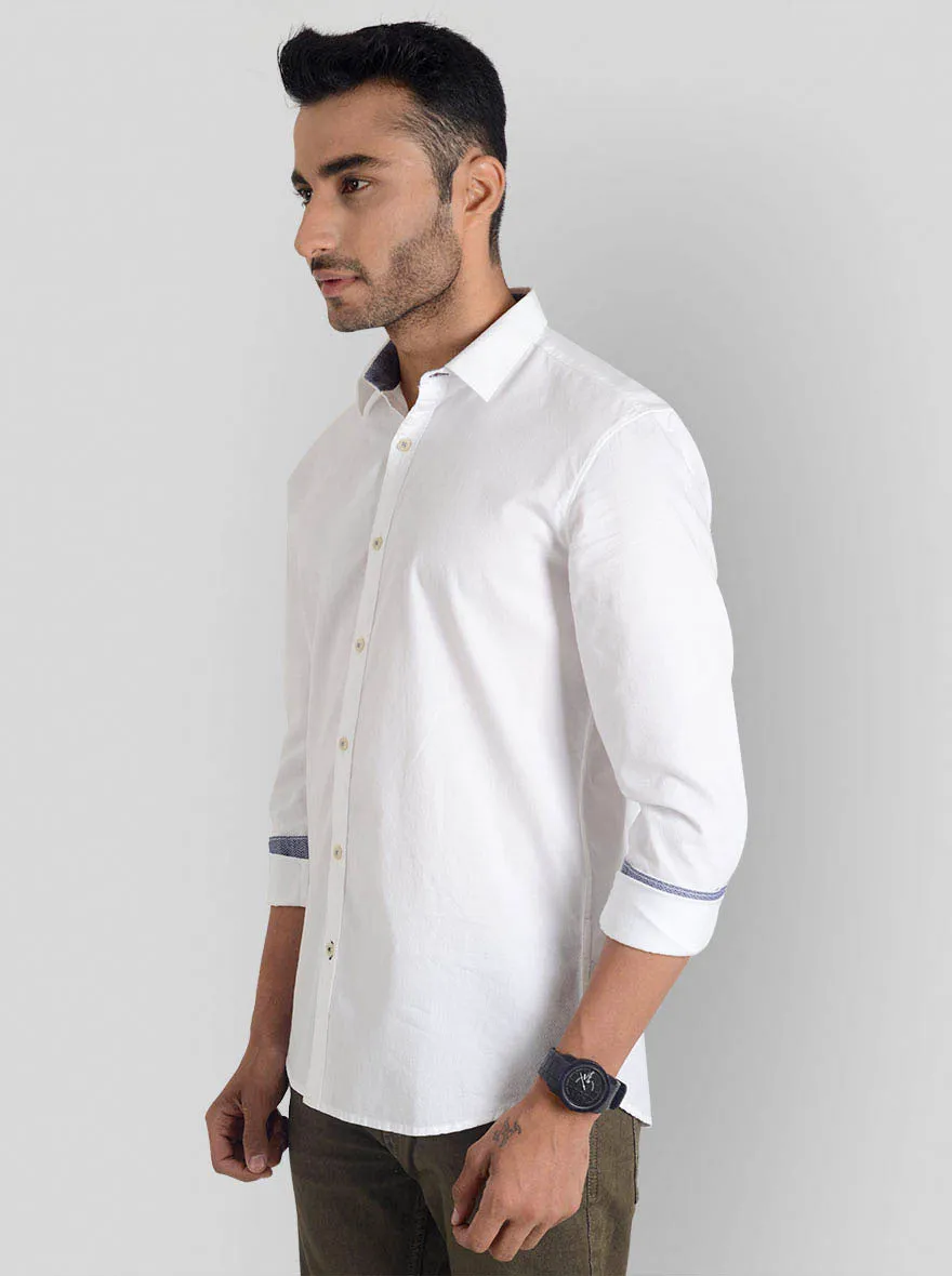 Vanilla White Solid Slim Fit Casual Shirt | JadeBlue